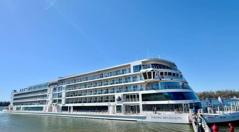 Mayor Errick D. Simmons Welcomes Viking Partnership in Greenville Mayor Errick D