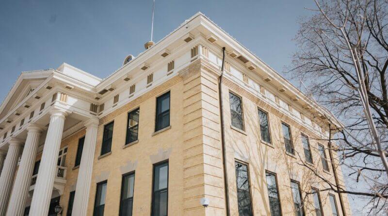 Hinds County Evacuates Courthouse Over Threat, Investigation Underway Photo by David Guerrero on Pexels